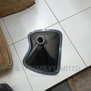 Small Oval Speaker Flair