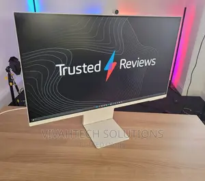 Samsung M8 M80C 32" USB-C Smart Monitor With Webcam