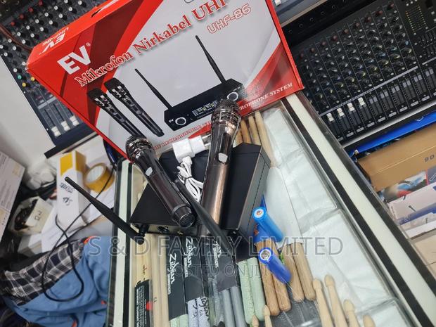 EV Rechargeable Wireless Microphone - main view