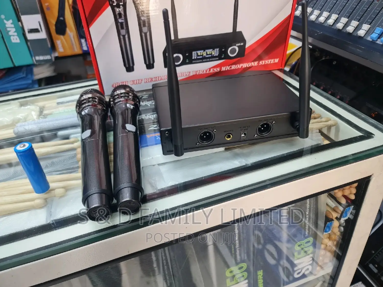 EV Rechargeable Wireless Microphone