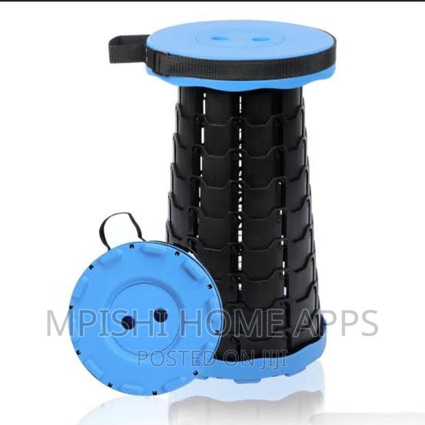 Portable Retractable Stools - thumbnail 3