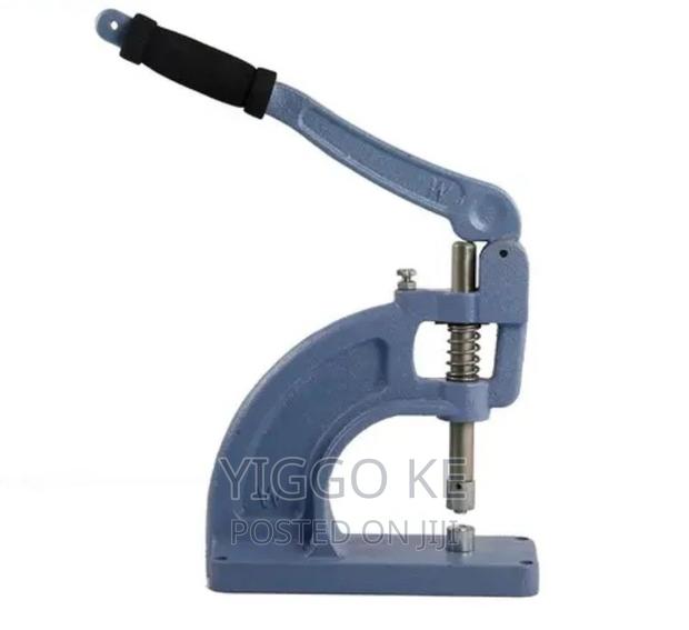 Commercial Manual Eyelet Machine