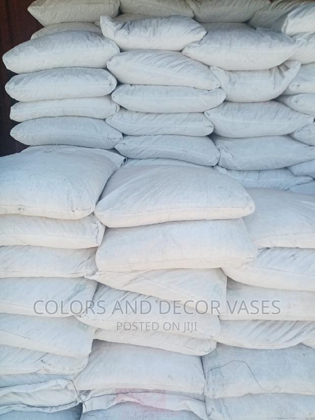 Bags of White Pebble Stones 25kg
