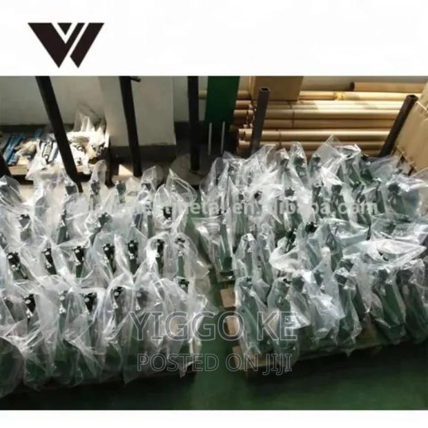 Heavy Duty Commercial Eyelet Machines - thumbnail 3