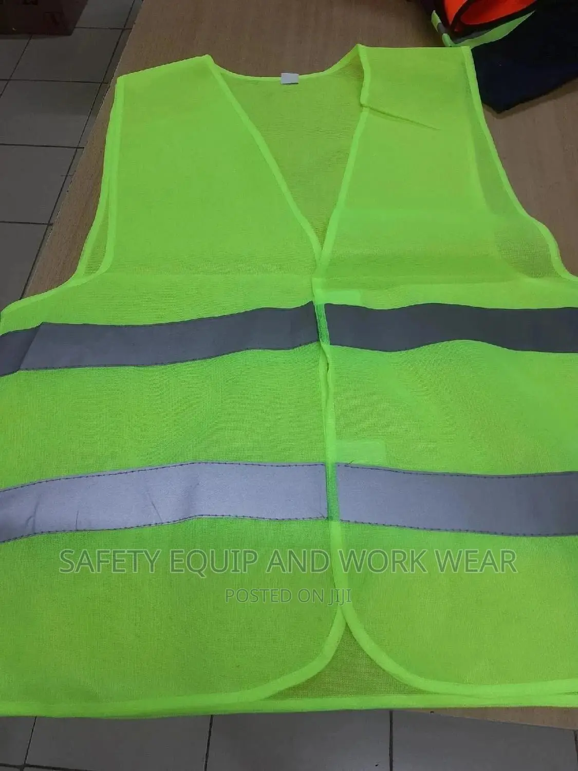 Light Reflectors For Easy Visibility