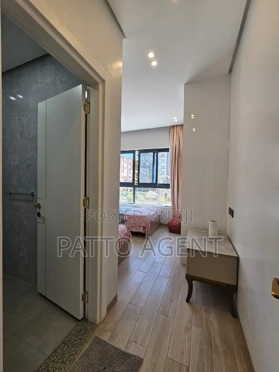 3bdrm Apartment in Lavington, Valley Arcade for sale