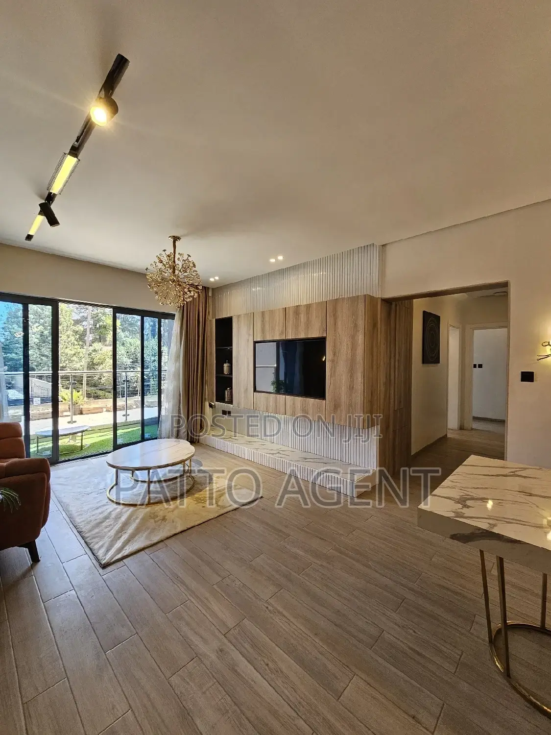 3bdrm Apartment in Lavington, Valley Arcade for sale