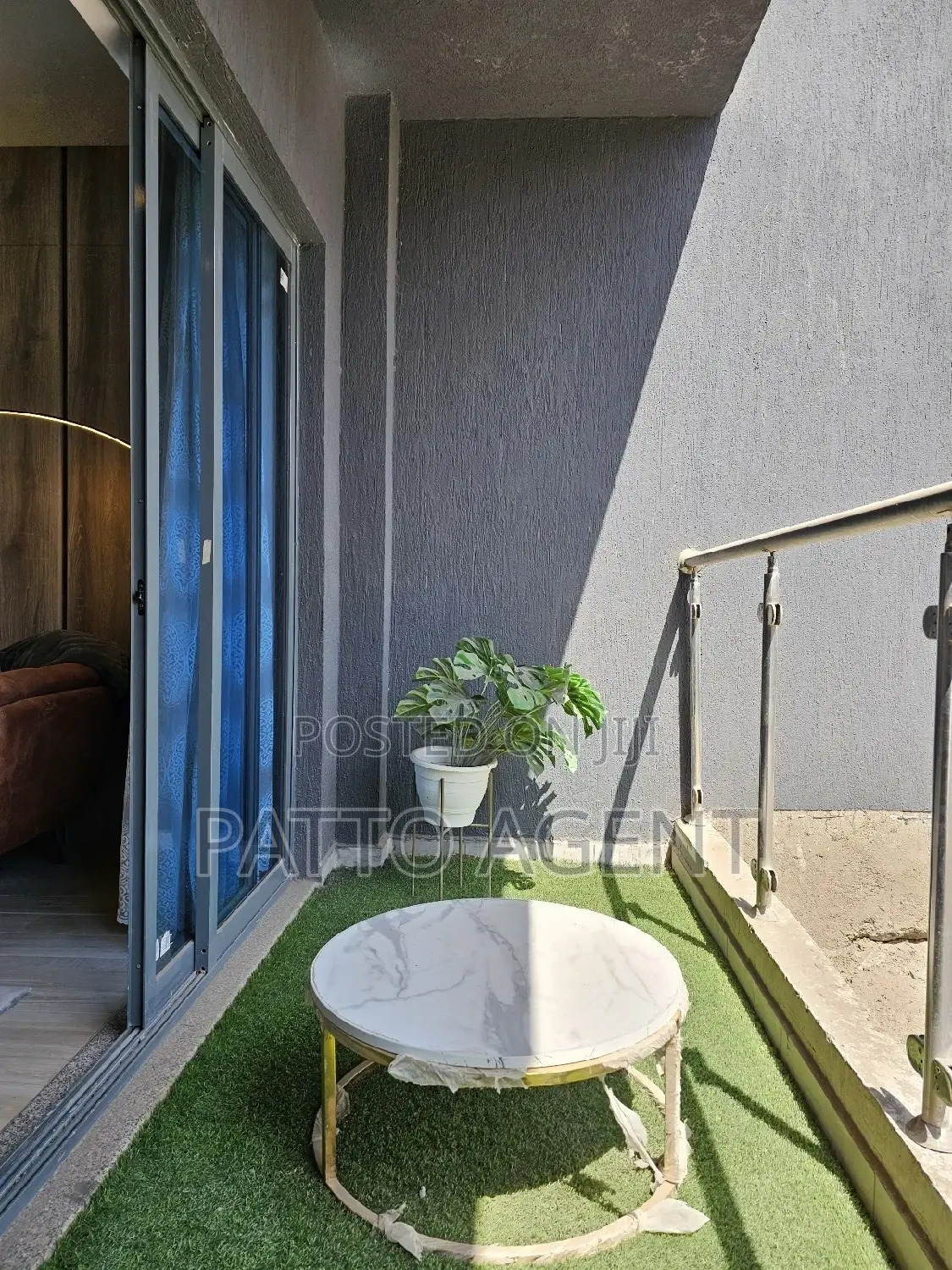 3bdrm Apartment in Lavington, Valley Arcade for sale