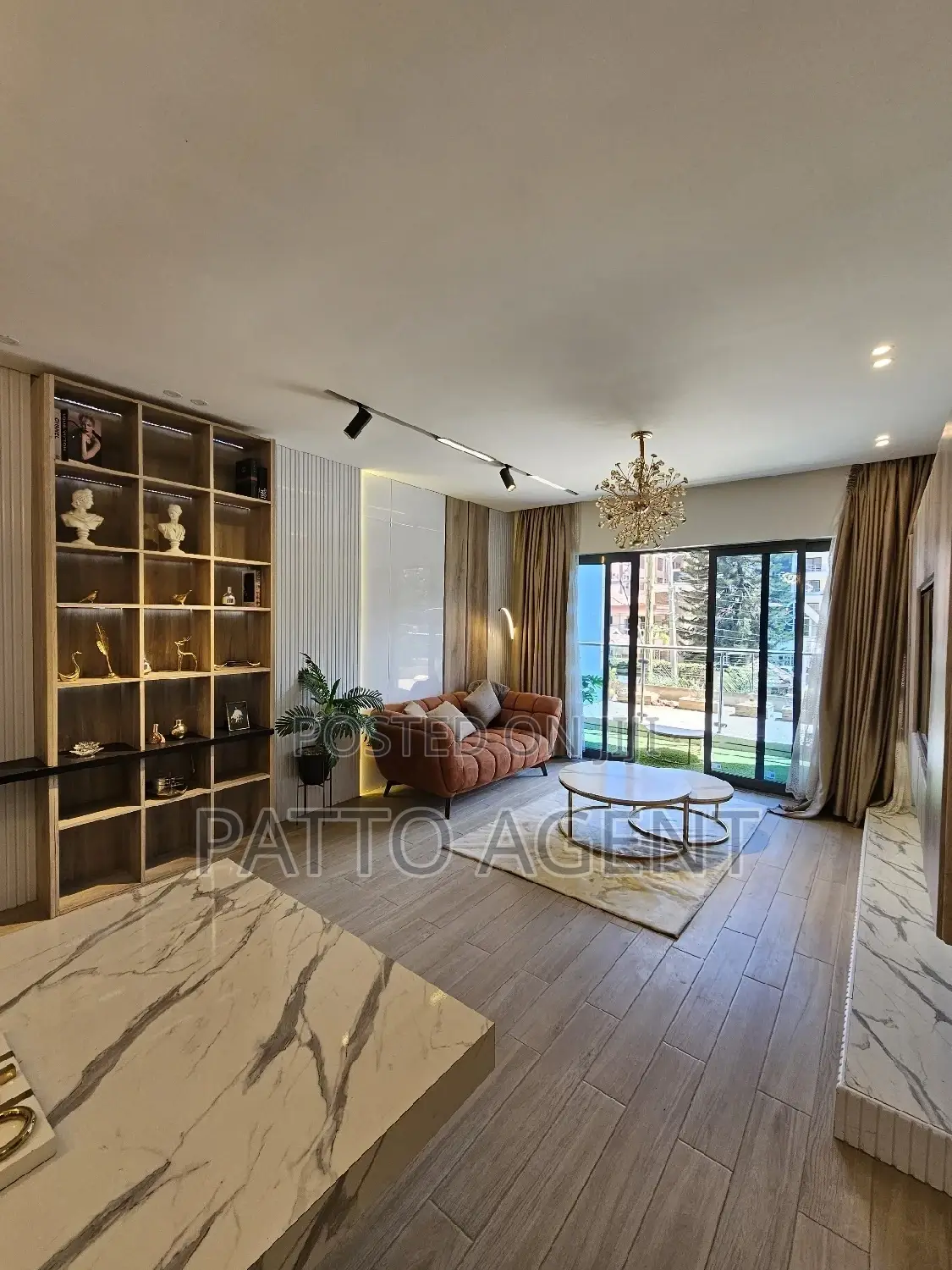 3bdrm Apartment in Lavington, Valley Arcade for sale