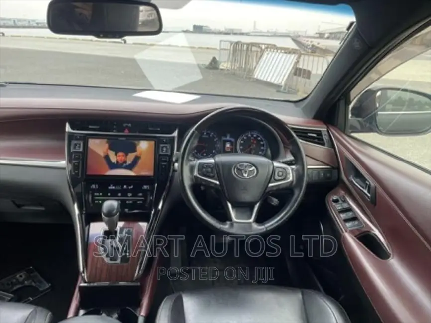 Toyota Harrier 2017 Black