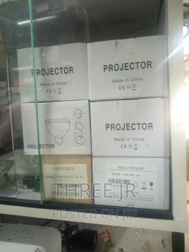 Brand New Projector Lamps Available With Housing - thumbnail 2