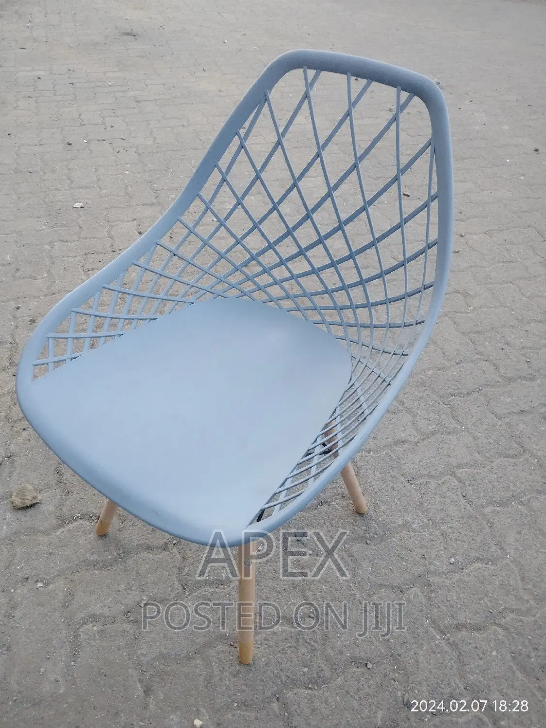 Eames Mesh Chair Eames Mesh Chair Eames Mesh Chair