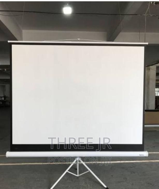 Tripod Easily Portable Projection Screens Available - thumbnail 2
