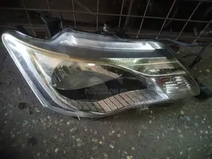 Fielder 161 Headlight Non Xenon