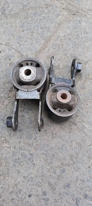 Belta, Vitz, Ractis, Axio, Fielder Gearbox Mount Available.