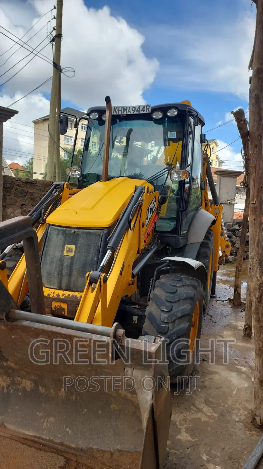 JCB 3CX Backhoe Loader Made in England in Kileleshwa Heavy Equipment