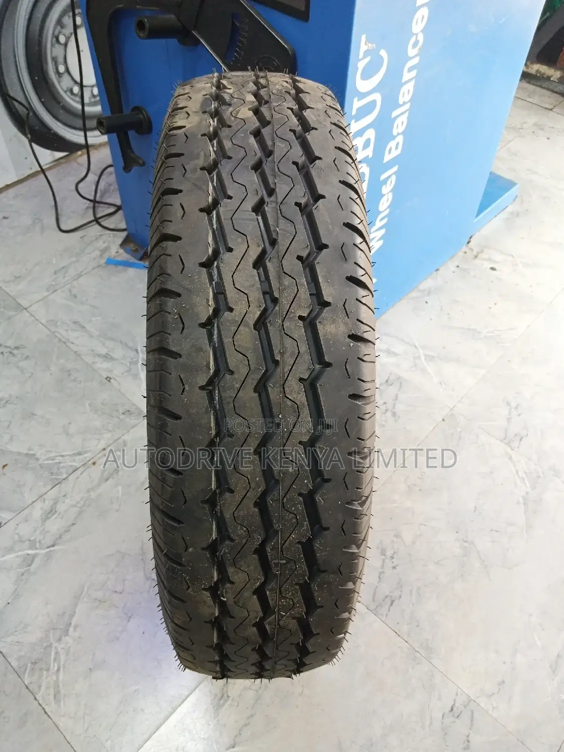 195R14C Ceat Tyre