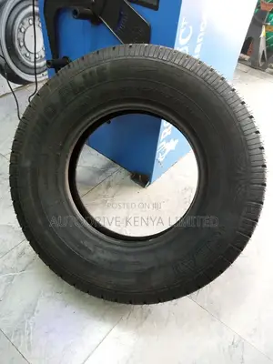 195R14C Ceat Tyre
