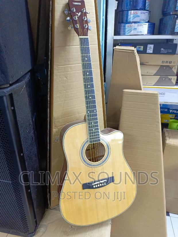 Acoustic Yamaha 41 Inches,
