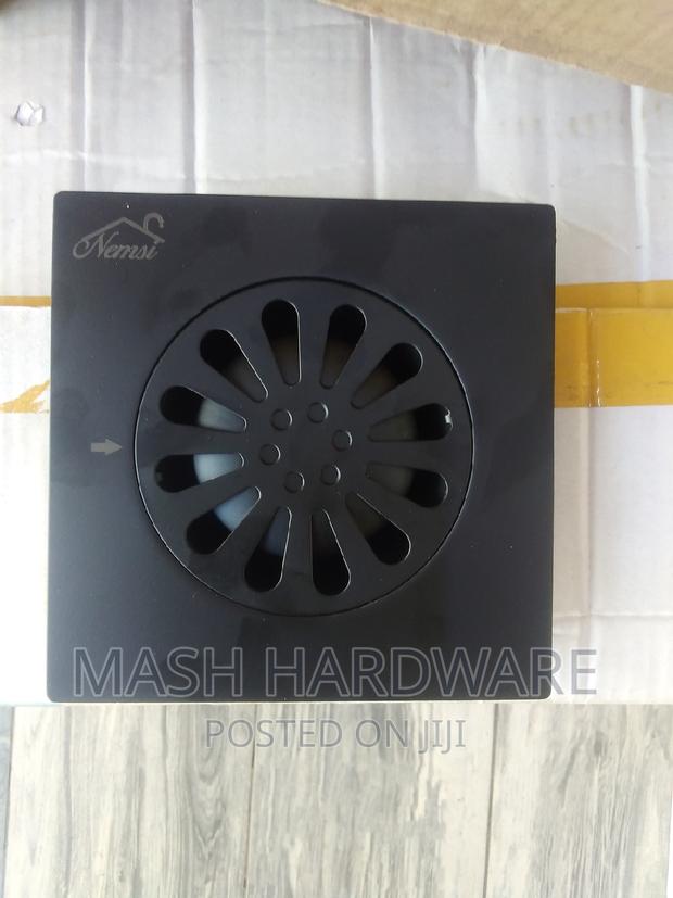 15*15 Matt Black Floor Trap - main view