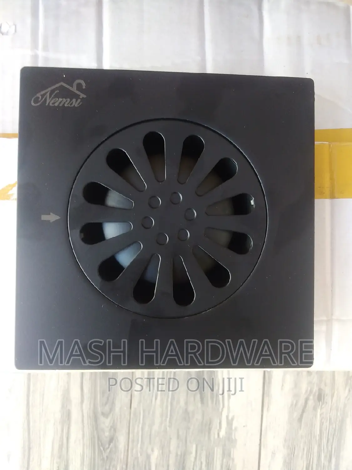 15*15 Matt Black Floor Trap