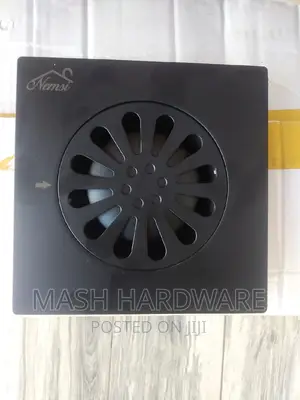 15*15 Matt Black Floor Trap