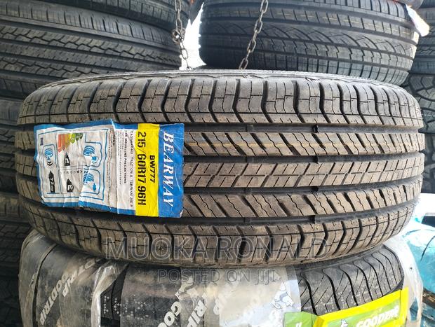 215/60r17 Bearway Tyre