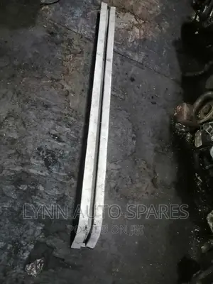Toyota Hiace 7l Sliding Rail (Relli)
