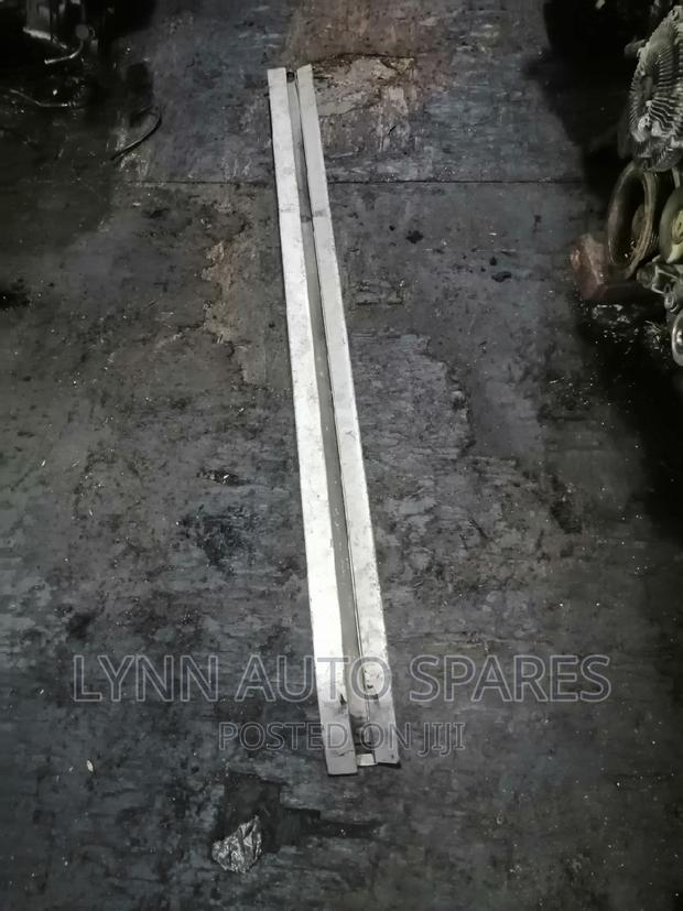 Toyota Hiace 7l Sliding Rail (Relli) - thumbnail 3