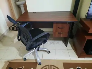 1M Office Desk With Mesh Chair