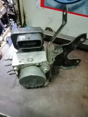 Toyota Vitz Jewella Abs Pump