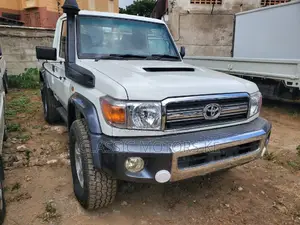 Toyota Land Cruiser 4.5 V8 TD 2017 White