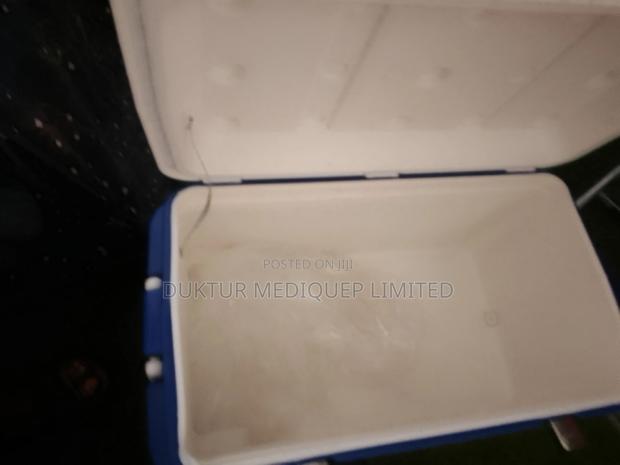 Blood Carrier 90L Cooler Box With Tap - thumbnail 3