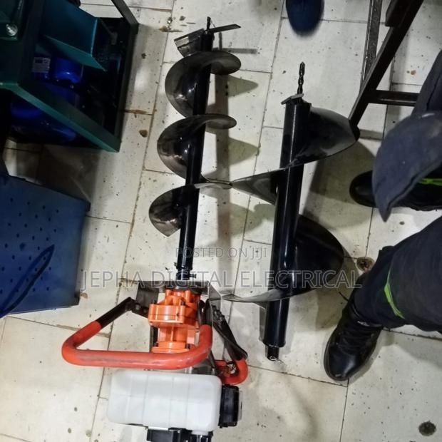 Earth Auger With Bits - thumbnail 3