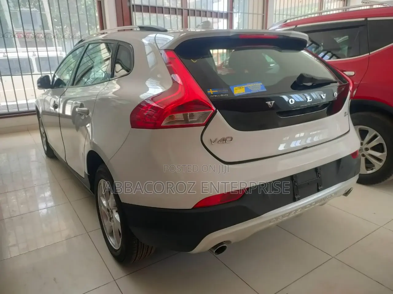 Volvo V40 2016 Pearl
