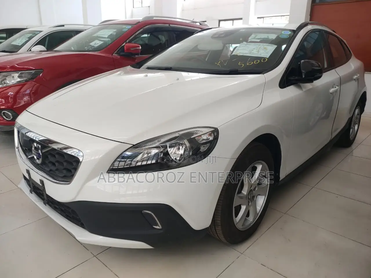 Volvo V40 2016 Pearl