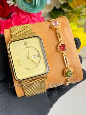 Ladies Apple Watch Gift Set
