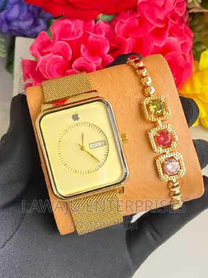 Ladies Apple Watch Gift Set