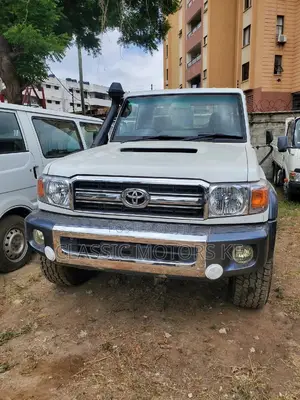 Toyota Land Cruiser 4.5 V8 TD 2017 White