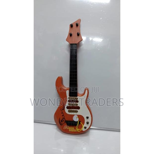 Guitar Strings, Guitar Strings - main view