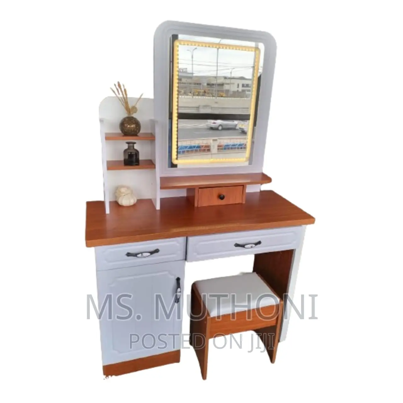 Dressing Table With LED Lighting