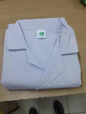Clean And Durable Lab Coats