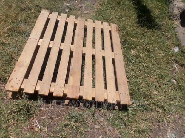 Fertilizer Wooden Pallets for Storage - main view