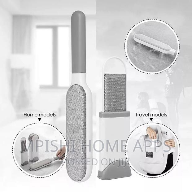 Double Sided Self-Cleaning Lint / Fur Remover - thumbnail 3