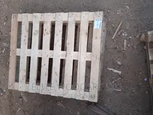 W1 Wooden Pallets