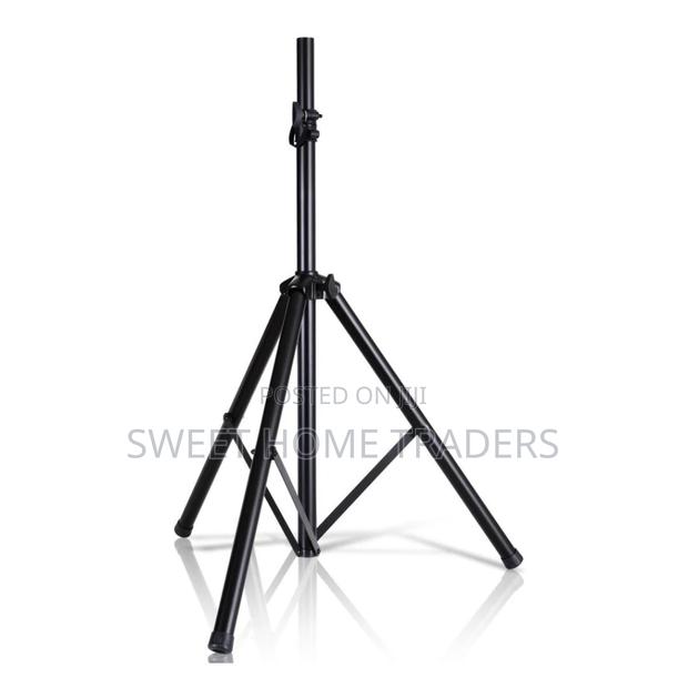 Speaker Stand With Adjustable Base