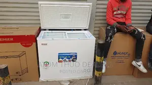 200lt Premier Chest White Freezer/ Premier Chest Freezer 