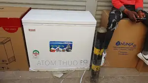 200lt Premier Chest White Freezer/ Premier Chest Freezer 5