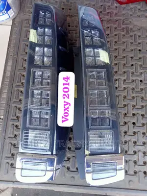 LED Clear Tail Lights for Noah 2014
