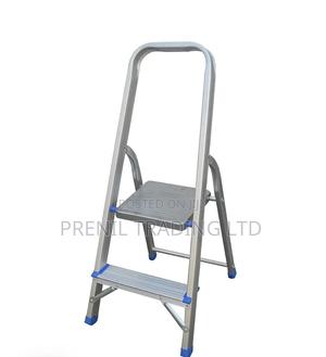 2step Aluminum Ladder - thumbnail 2